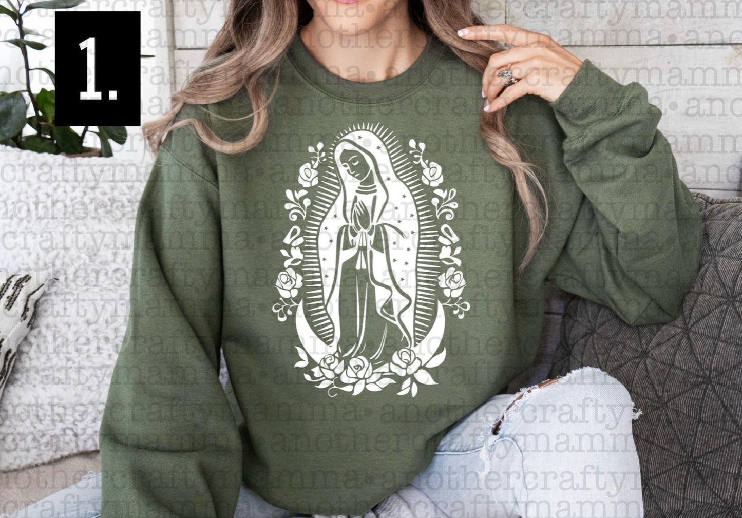 Virgencita Crewneck