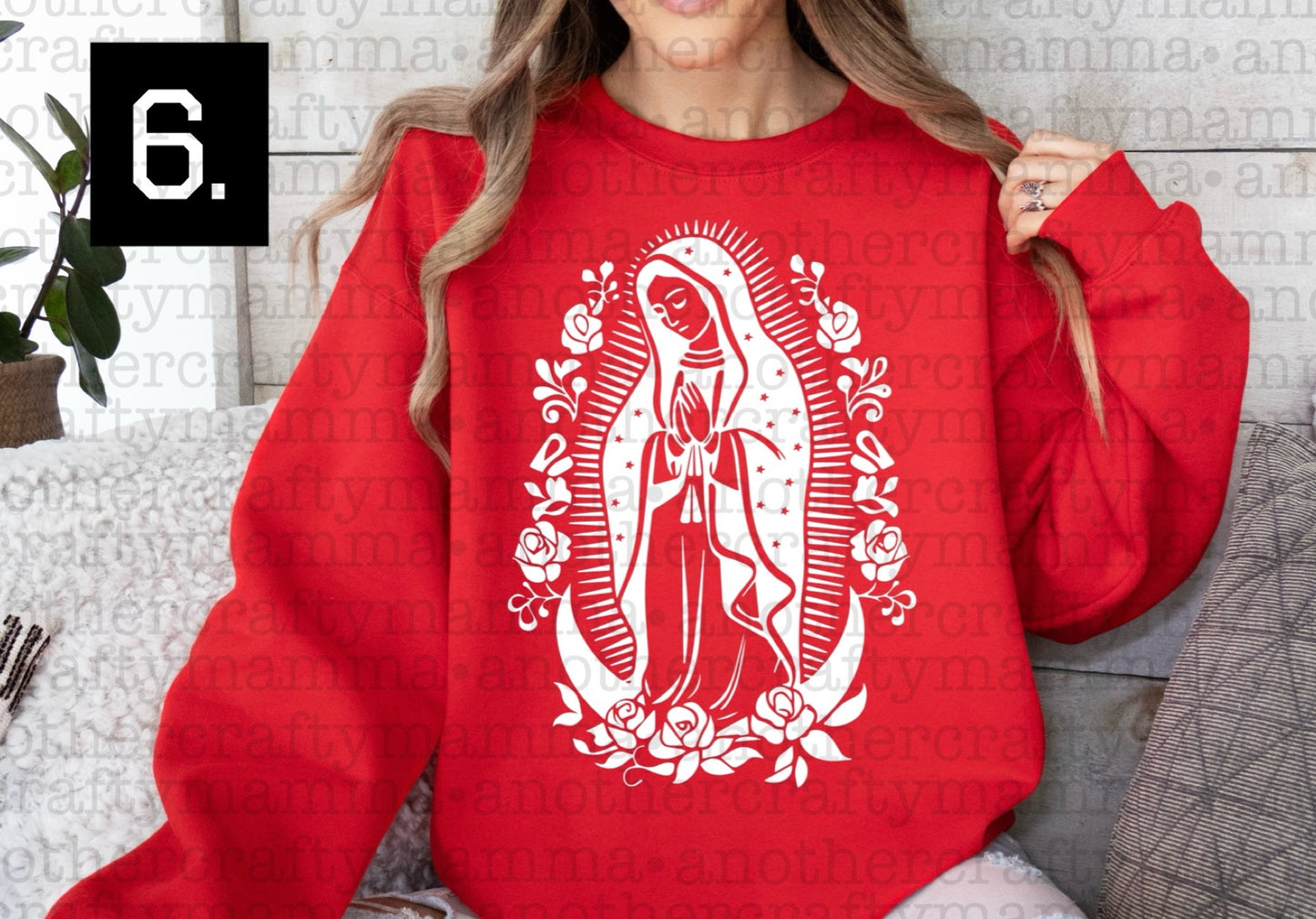 Virgencita Crewneck